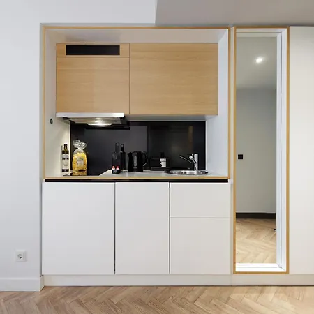 Ξενοδοχείο με διαμερίσματα Smartments Parkstadt Schwabing 4*