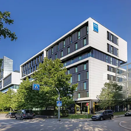 Smartments Parkstadt Schwabing Ξενοδοχείο με διαμερίσματα 4*